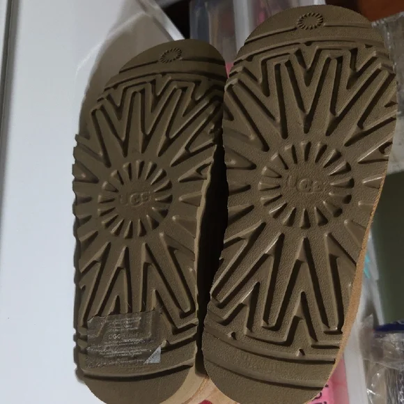 UGG Tan Ankle Boots with Red Accents - Picture 3 of 5